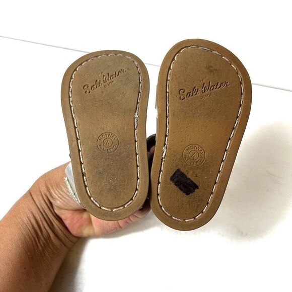The Saltwater Sandal Hoyway Metallic Silver Leather Baby Girl Size 4 Casual Shoe - Picture 7 of 7